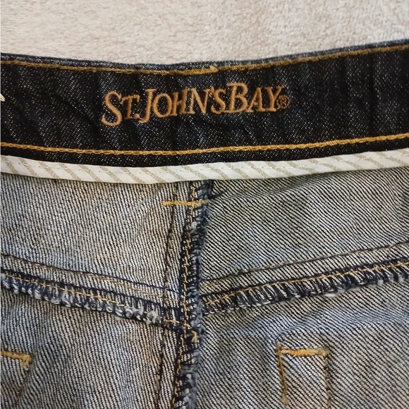 NWOT..St. John's Bay Blue Straight Leg Jeans - Picture 3 of 13